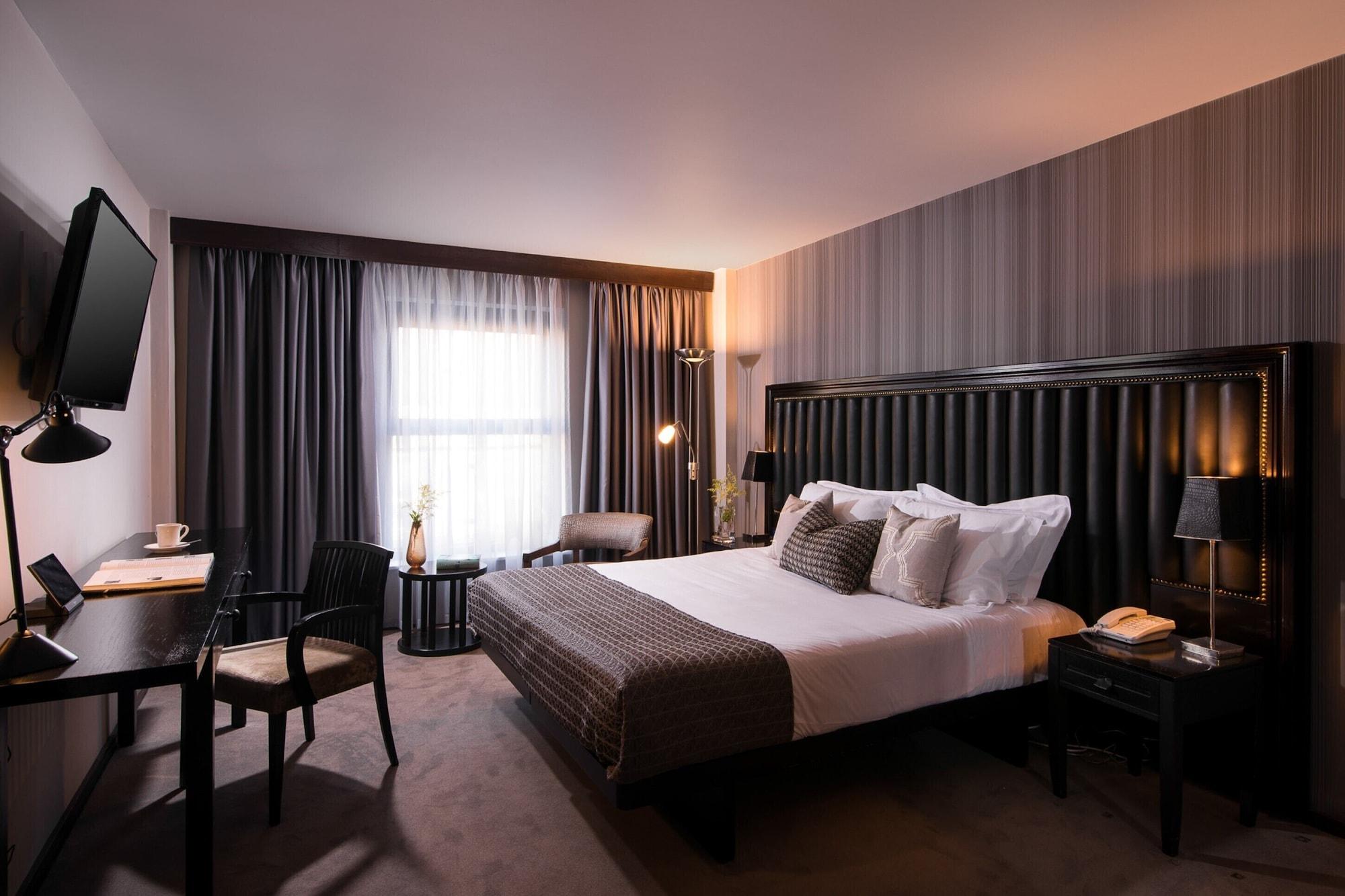 The Twelve Hotel Barna  Exterior photo