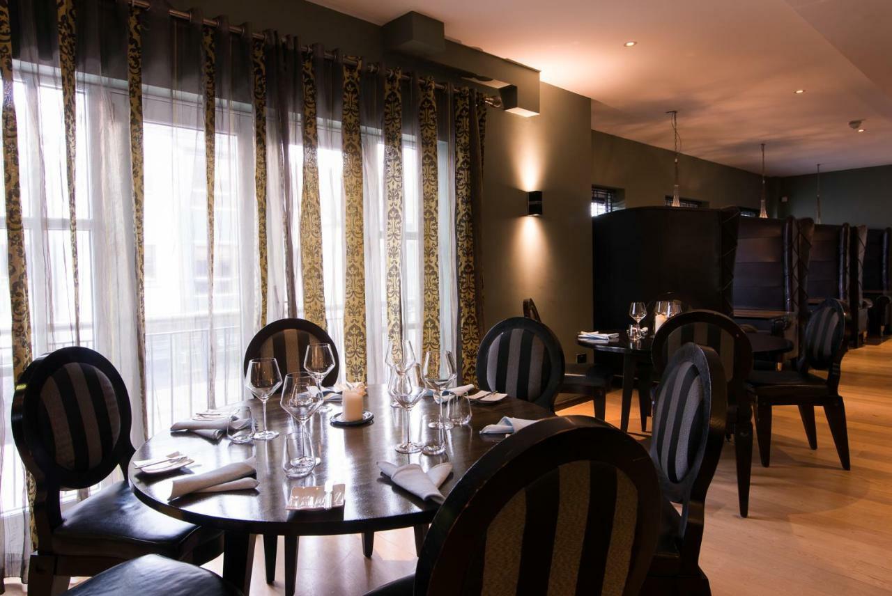 The Twelve Hotel Barna  Exterior photo
