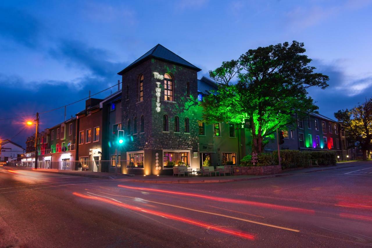 The Twelve Hotel Barna  Exterior photo