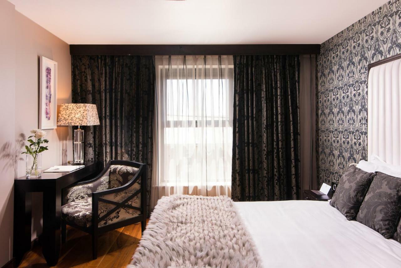 The Twelve Hotel Barna  Exterior photo