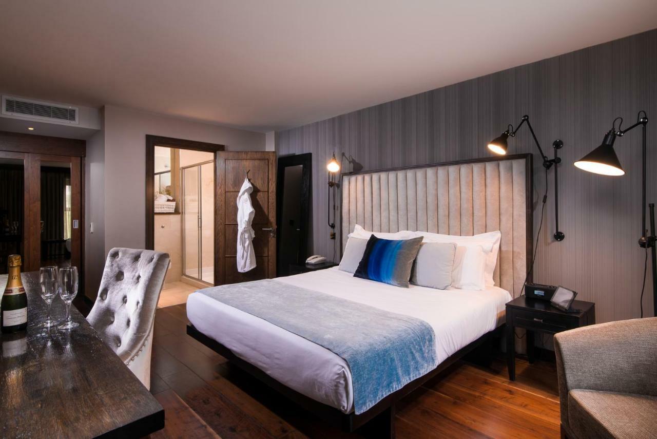 The Twelve Hotel Barna  Exterior photo